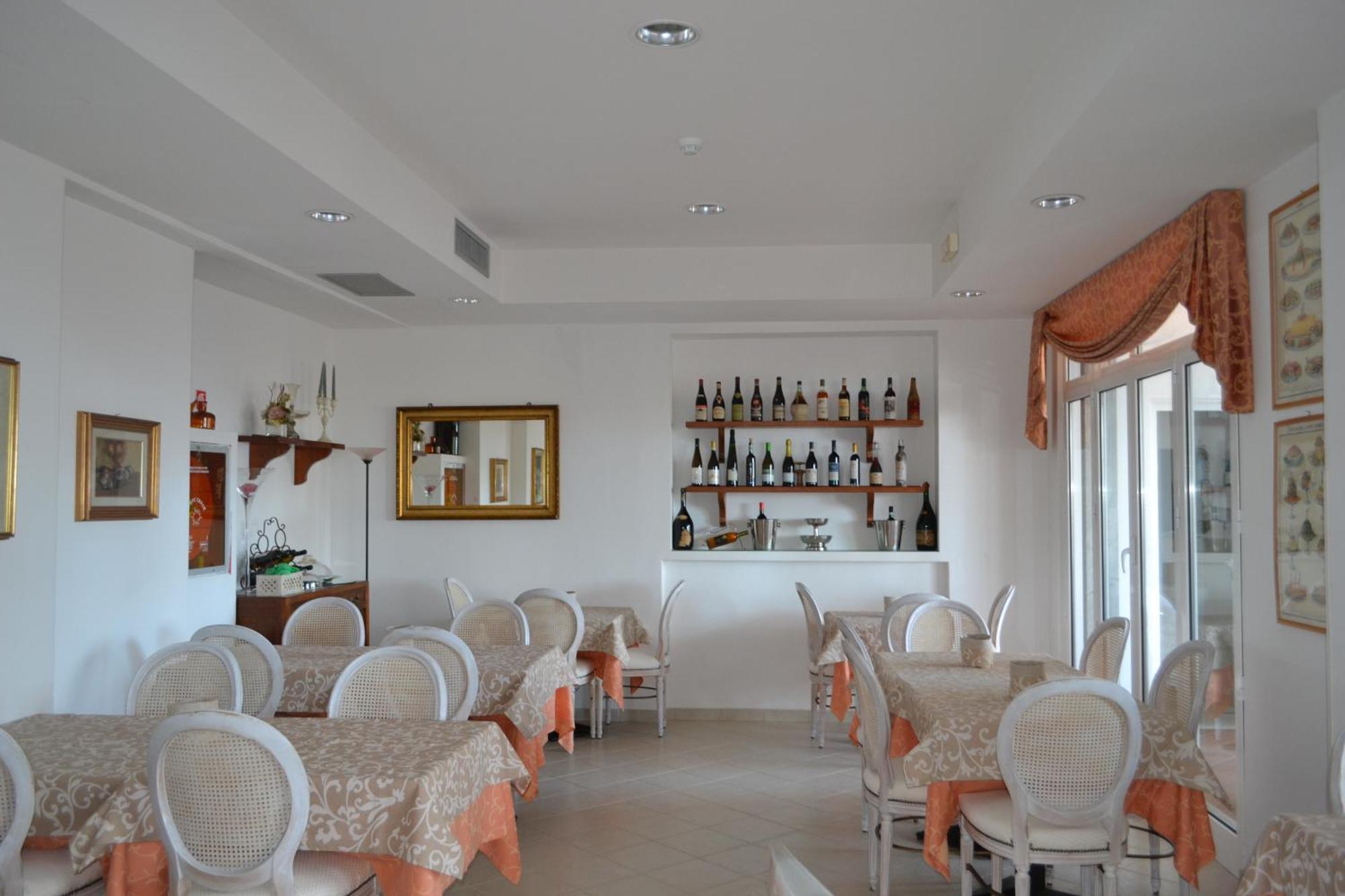 פינאלה ליגורה Hotel Noris מראה חיצוני תמונה