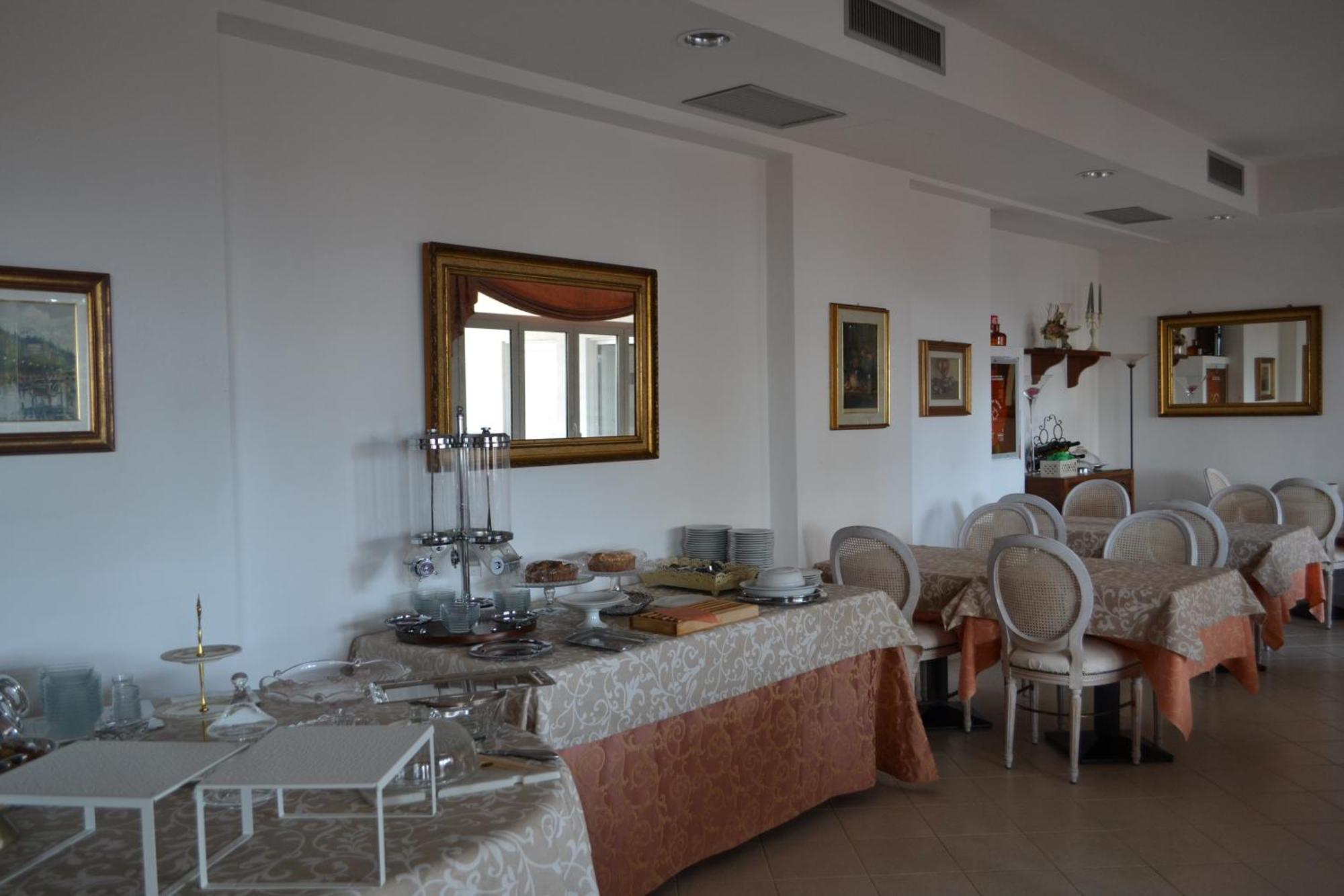פינאלה ליגורה Hotel Noris מראה חיצוני תמונה