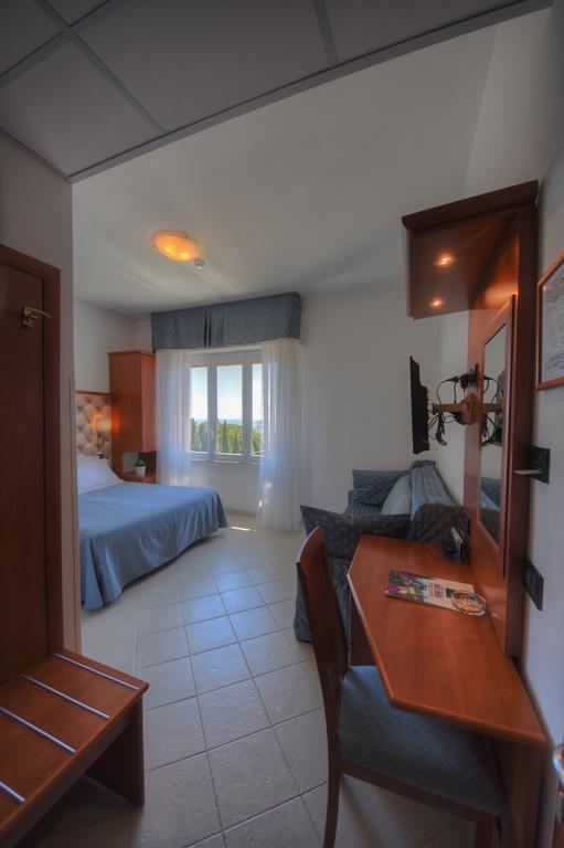 פינאלה ליגורה Hotel Noris מראה חיצוני תמונה