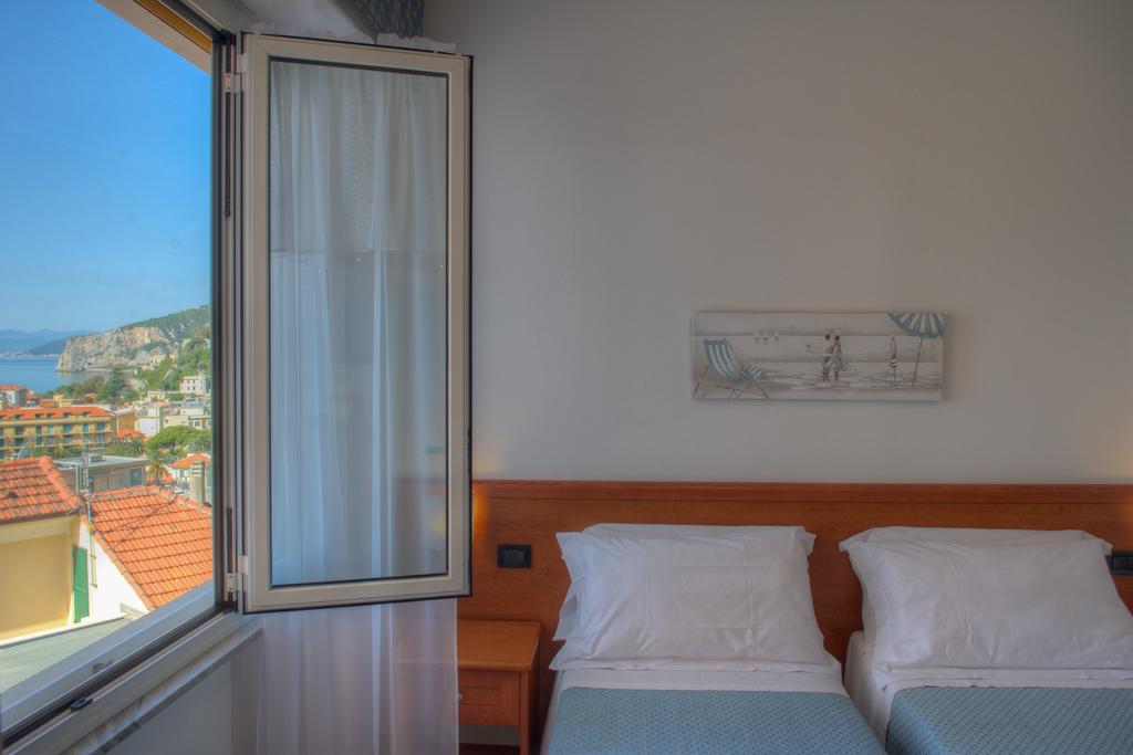 פינאלה ליגורה Hotel Noris מראה חיצוני תמונה